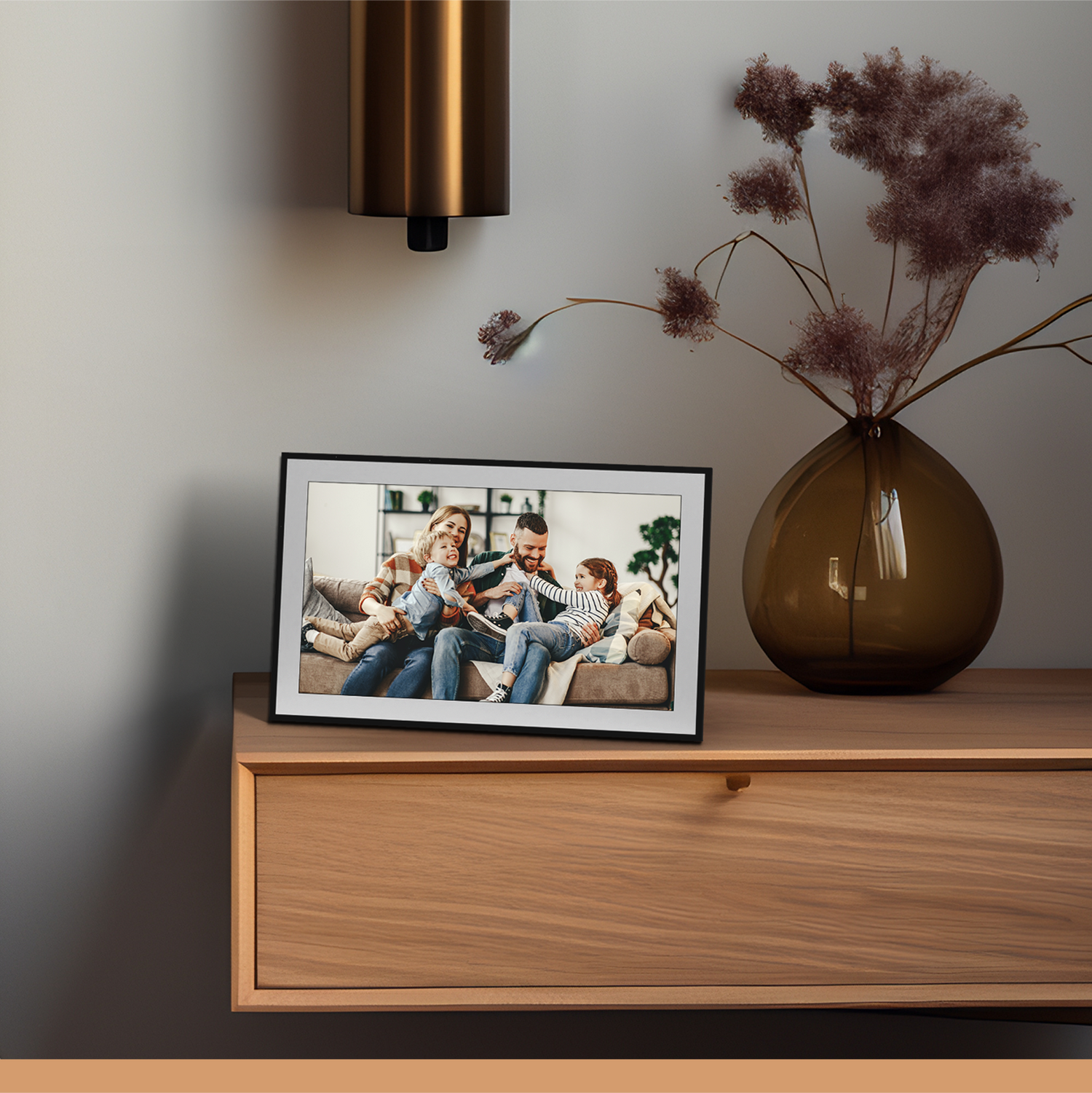 15.6” FHD Digital Photo Frame